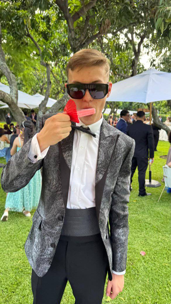 Invitado con paleta